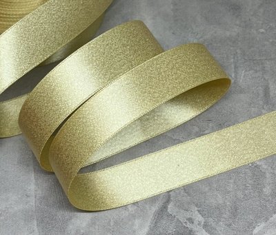 Сатиновая лента (Vip) 2,2 см с серебряной нитью, цвет-золотой, метр 015059 фото