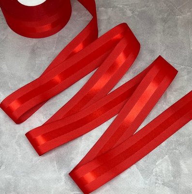 Репсова стрічка з атласною смугою 2,5 см, колір червоний, метр 09018 фото