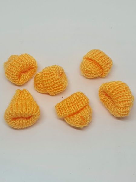 Маленькие вязаные шапочки, 35*30 мм, цвет-желтый, шт. 010073 фото