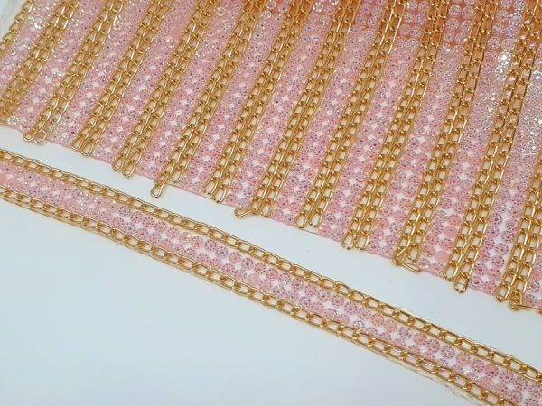Стразовая тесьма с цепочкой (клеевая), ширина 1,5 см, длина 40 см цвет-розовый + золото, шт 08708 фото