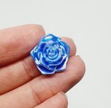 Пластиковый декор 2 см Роза (перламутр), цвет-синий, шт 05550 фото