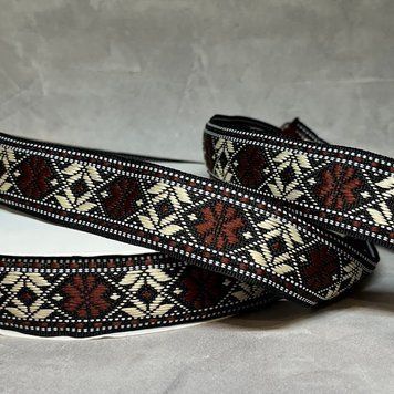 Лента жаккардовая с вышивкой, односторонняя, текстильная 2,5 см, арт 020112, отрезок 1 ярд (91 см) 020112 фото