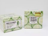 Скраб для тіла Bioaqua Cucumber Hydrating Body Scrub з екстрактом зеленого огірка та волоського горіха, шт 013681 фото