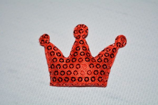 Корона с пайетками 48*38 мм, цвет-красный, шт. 0302 фото