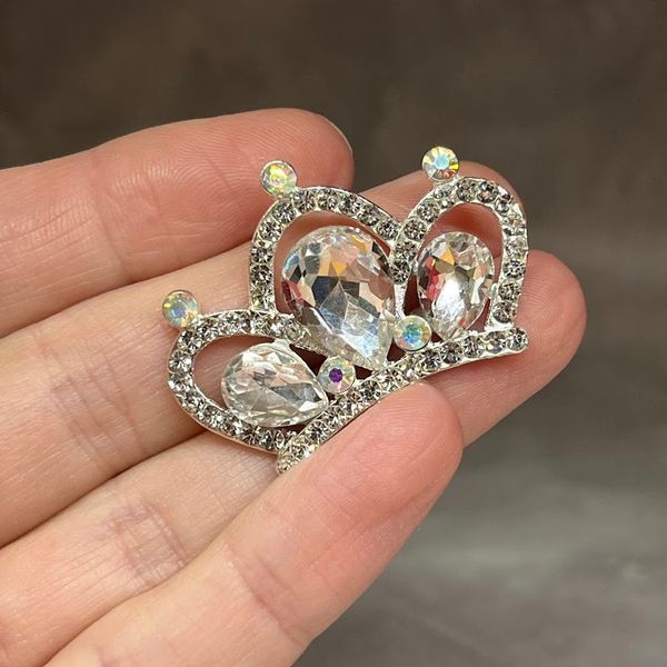 Корона с камнями (металлическая основа для диадемы), 3,7 см*2,8 см, цвет серебро, арт 017035, 1 шт 017035 фото